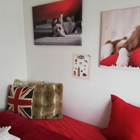 Nice Rooms In Queen House Clay Cross Exteriör bild
