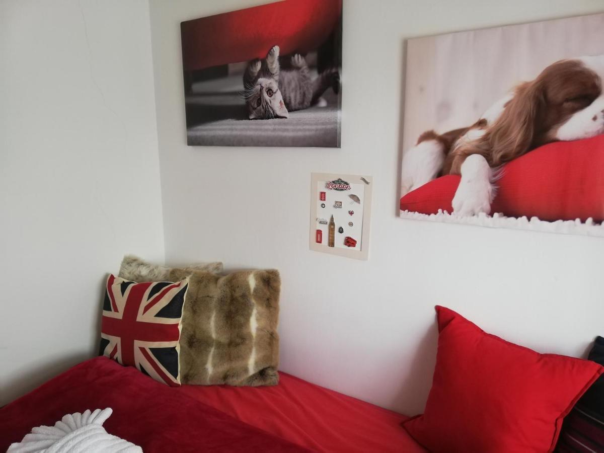 Nice Rooms In Queen House Clay Cross Exteriör bild